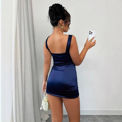 Women’s Low-Cut Halter Pleated Bodycon Mini Dress